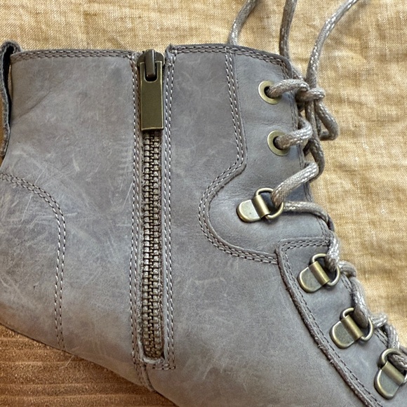 Sorel Joan Uptown Lace boots - Picture 7 of 17